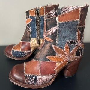 **SOLD**RARE Freebird by Steven Petal Flower Ankle Boot size 6